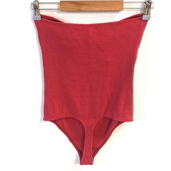 Express Red Ribbed Bow Bodysuit - Picture 4 of 6